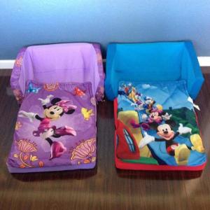 Micky Minnie couches.jpg